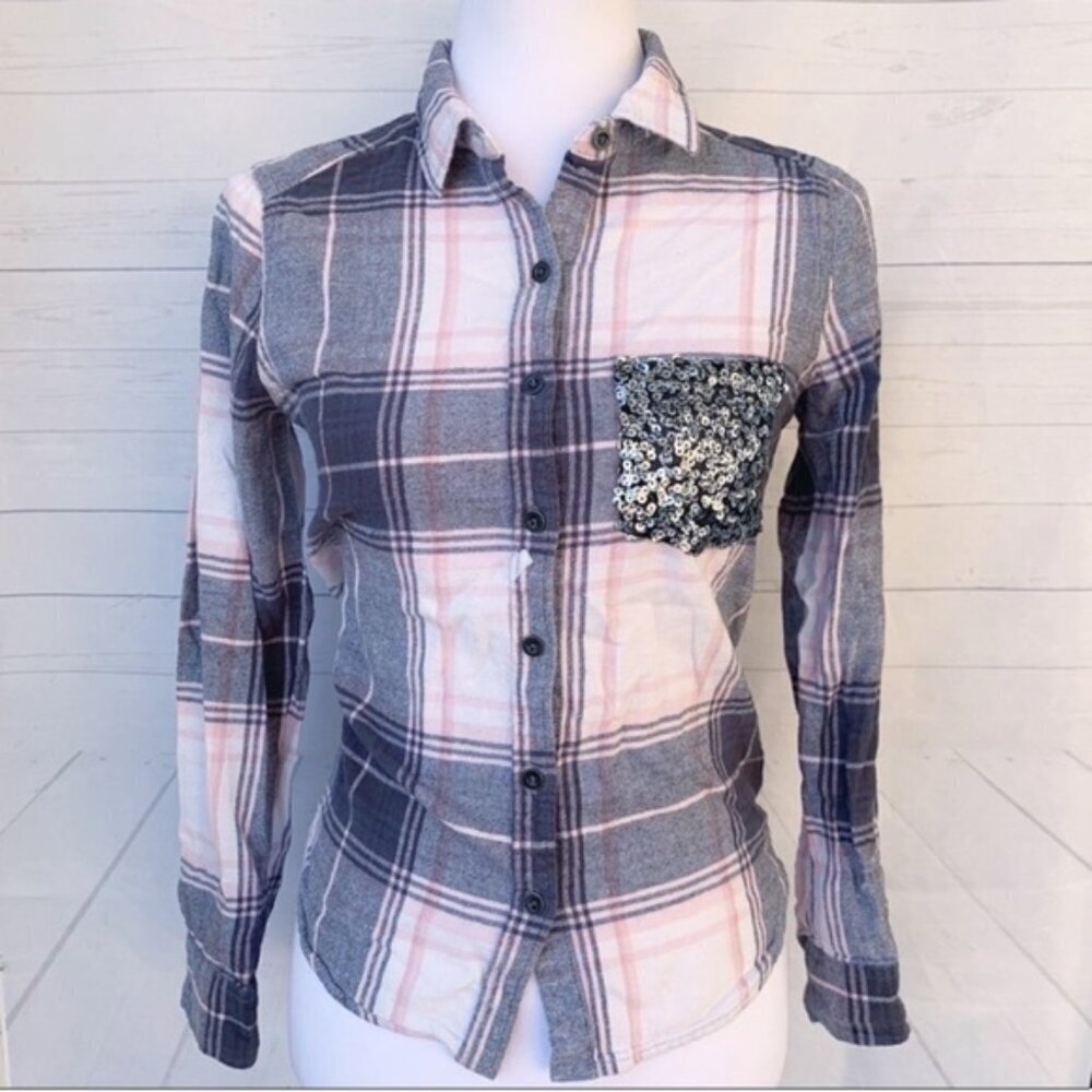Polly & Esther Flannel Shirt Size S Grey Pink Plaid Sequin Pocket Button Down
